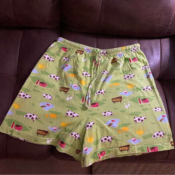 Wisconsin Farm Cows Print Flannel Shorts XL - Picture 2 of 7